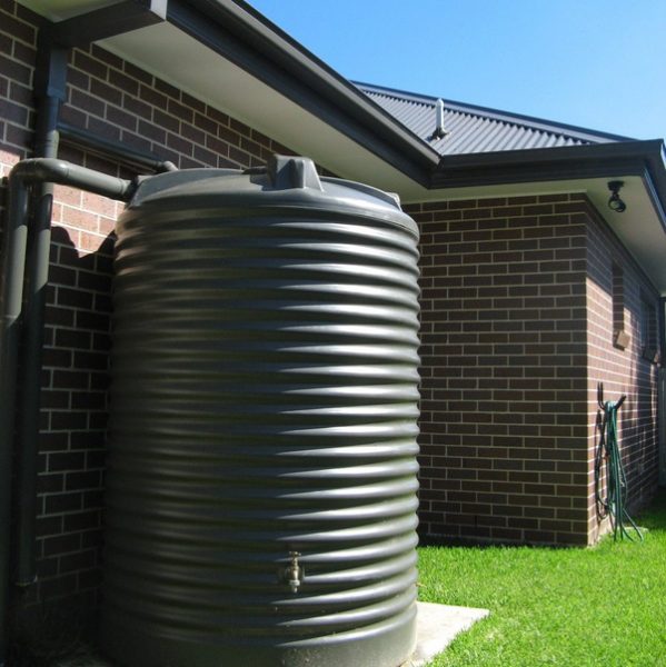 Rainwater Tank Cleaning | Riverland Tank and Drain